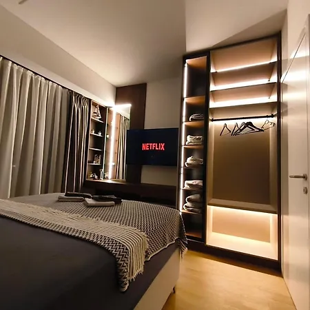 Апартаменты Luxury Panoramic Apartment Free Parking Fireplace