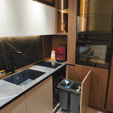 Апартаменты Luxury Panoramic Apartment Free Parking Fireplace