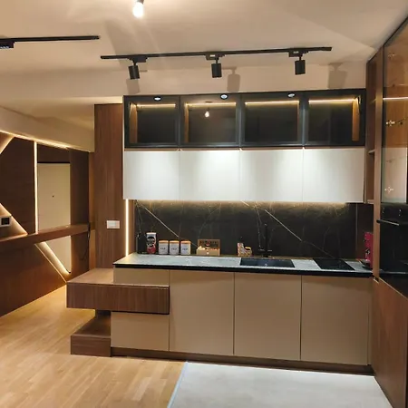 Luxury Panoramic Apartment Free Parking Fireplace